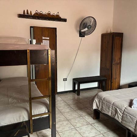 Cucu Haus Hostel 라 쿰브레시타 외부 사진