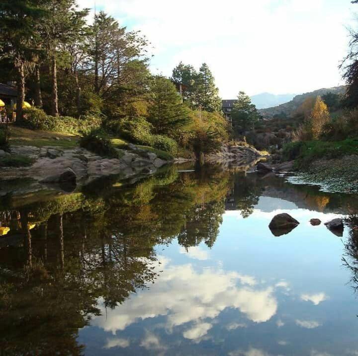 Cucu Haus Hostel 라 쿰브레시타 외부 사진