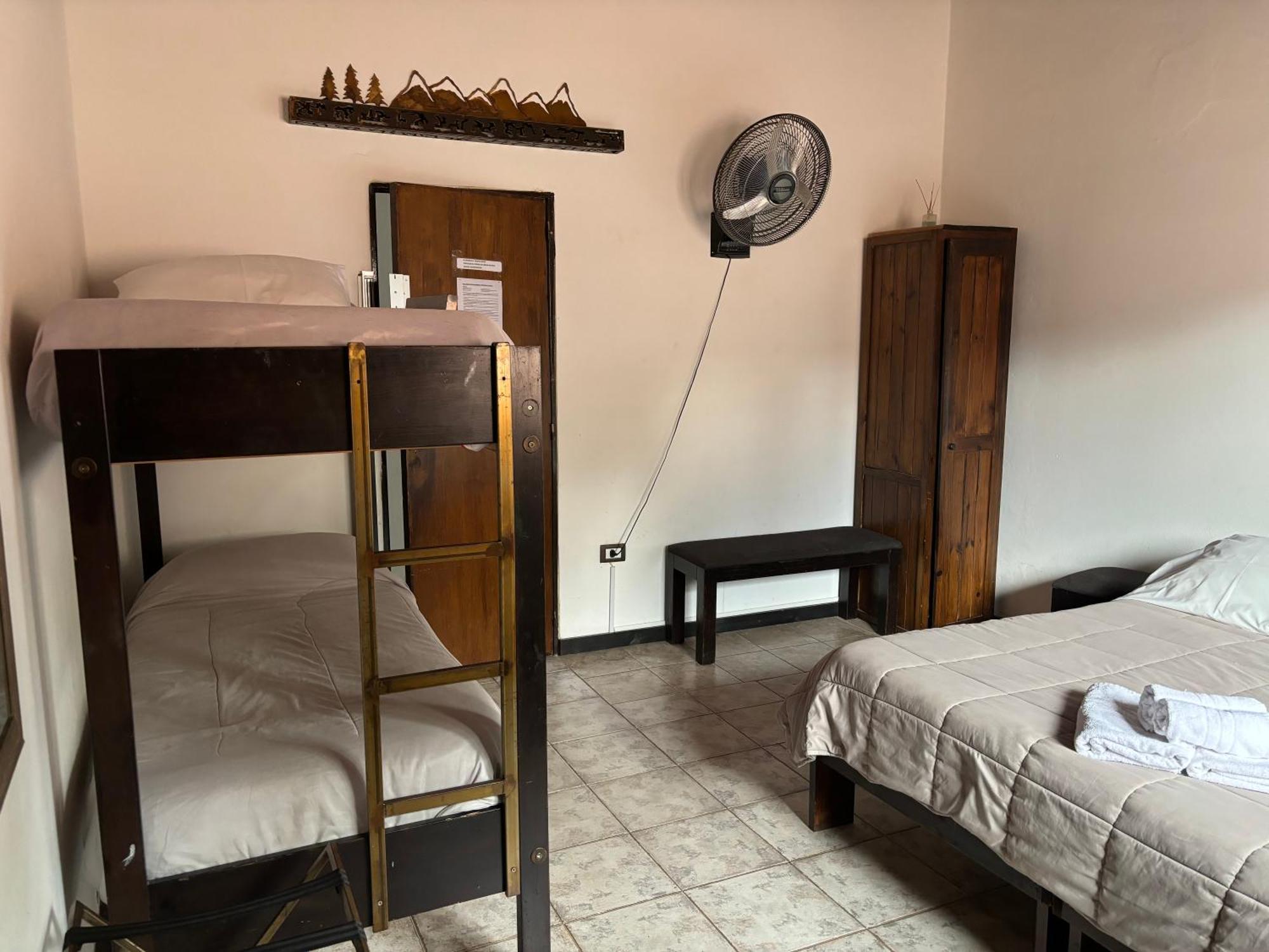Cucu Haus Hostel 라 쿰브레시타 외부 사진